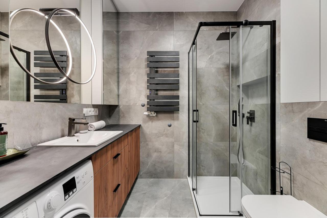 Doki Living & Foodhall By Downtown Apartments Gdansk Luaran gambar